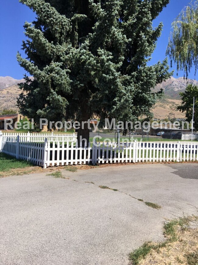Building Photo - Beautiful Lindon Home-169 S 400 E
