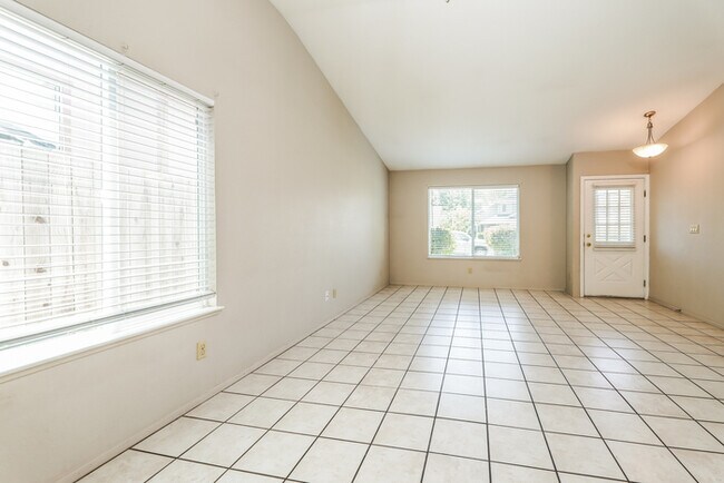 Foto del edificio - 7654 Zephyr Hills Way