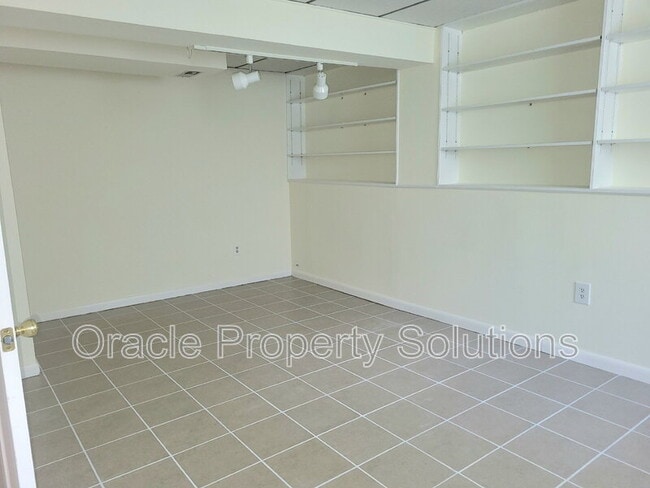 Building Photo - 6634 Dovecote Dr