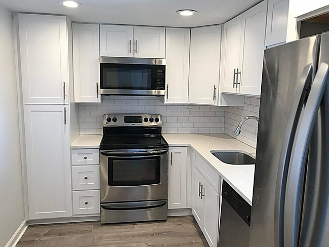 Foto del edificio - 4364 NW 9th Ave