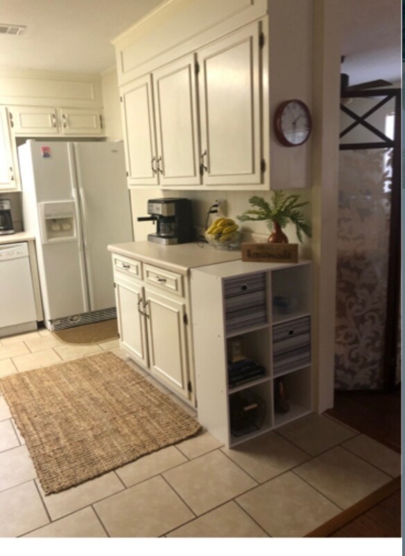 Foto del edificio - 4241 Springhill Dr