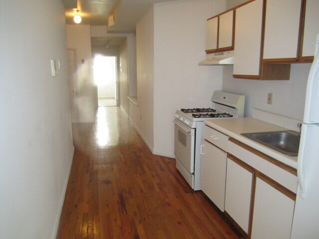 Foto del edificio - 530 Monroe St