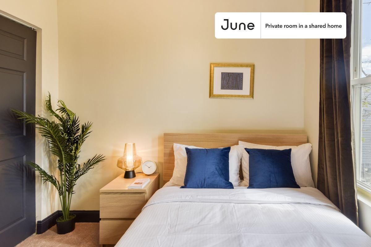 Private bedroom in 5 bed/2 bath Home - Private bedroom in 5 bed/2 bath Home