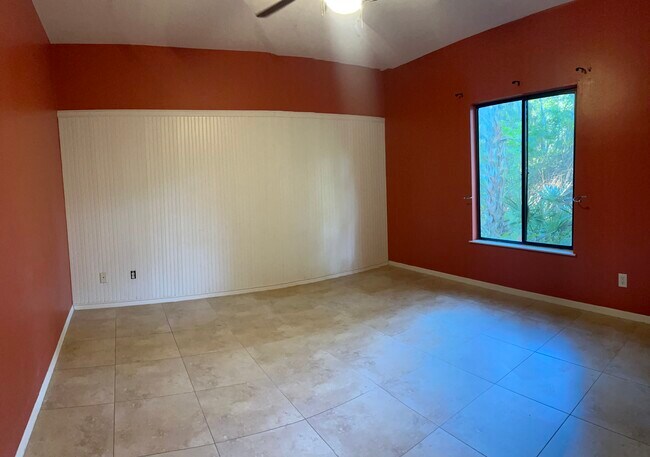 Building Photo - 4911 Tallowood Way