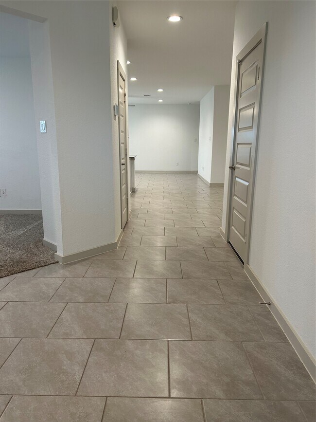 Foto del edificio - 29454 Bryans Mnr