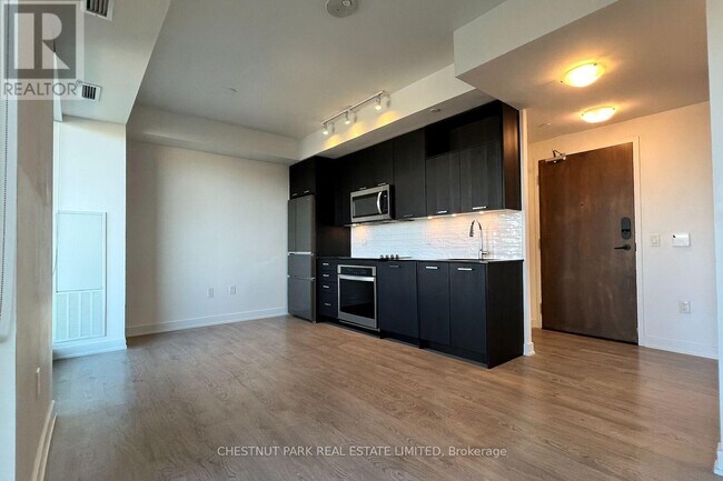 Building Photo - 120 Eagle Rock Way