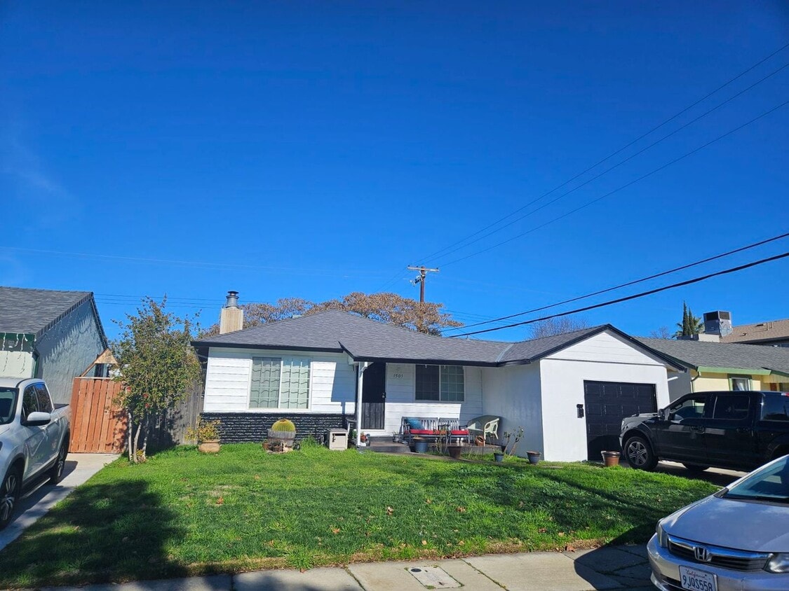 Photo - 1501 Sterling Street