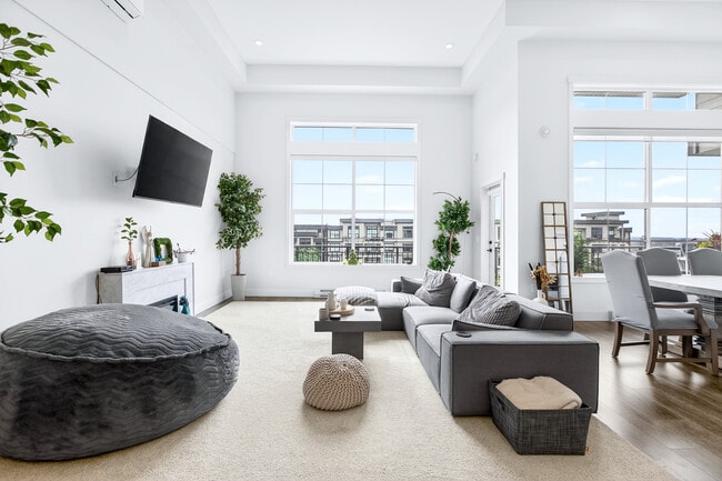 Livingroom - 22638 119 Av