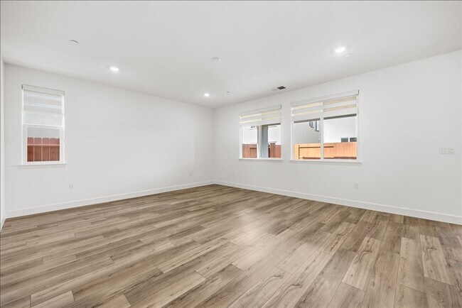 Foto del edificio - 7041 Nystrom Wy