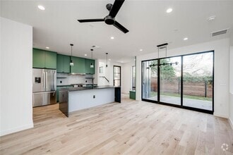 Building Photo - 1103 Cherico St