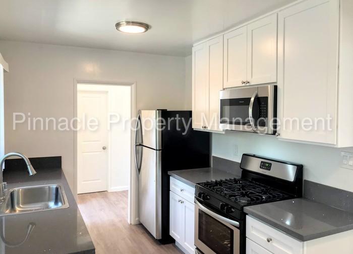 Primary Photo - 11829 Truro Ave