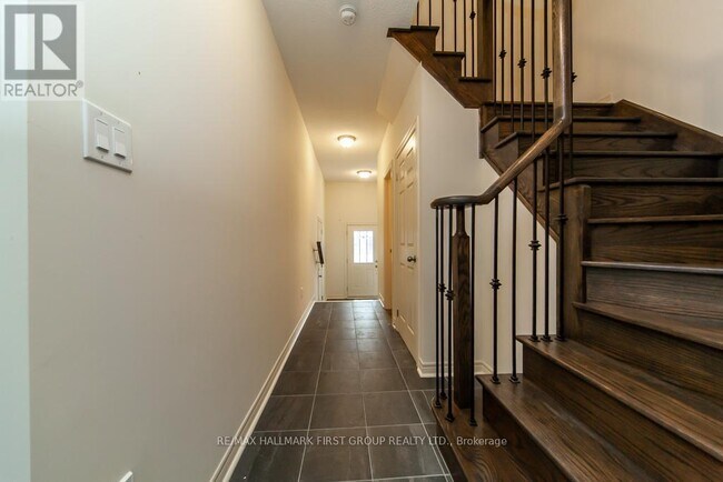 Building Photo - 12 Jevons Dr