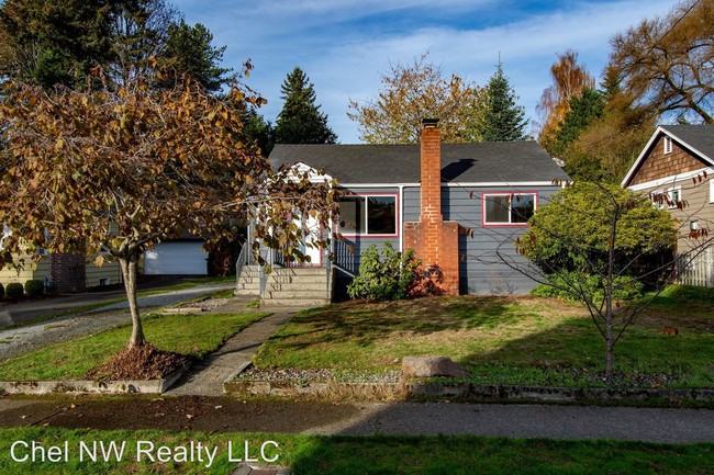 Building Photo - 3 br, 2 bath House - 10126 NE 186th St
