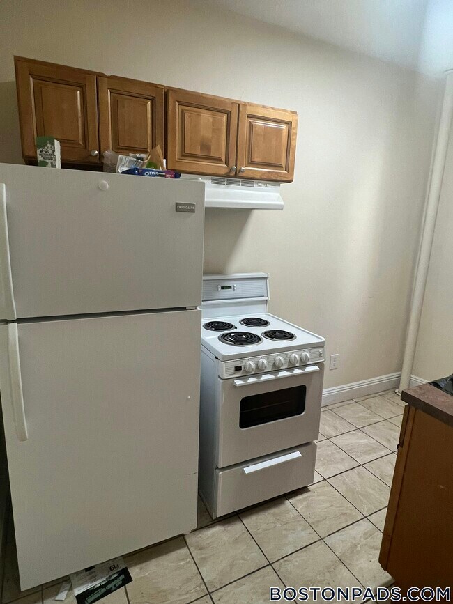 Building Photo - 55 Park Dr