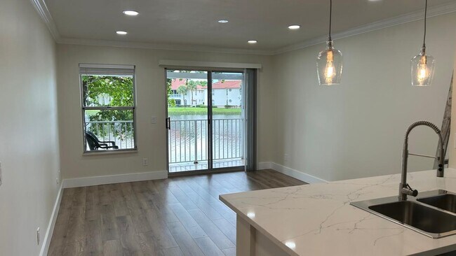 Foto del edificio - 178 Cypress Point Dr