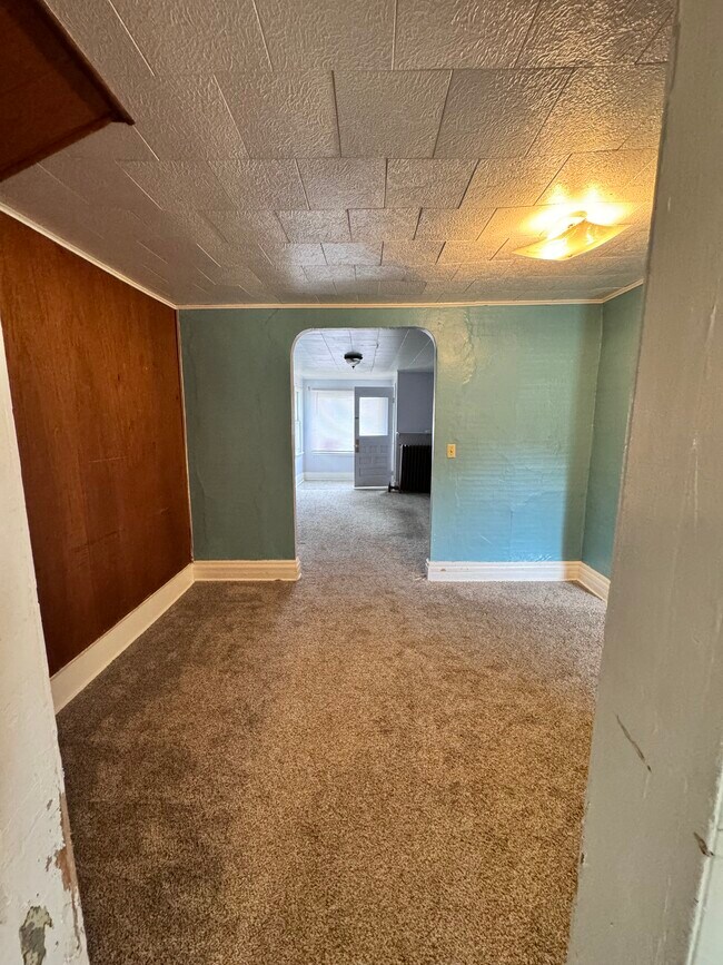 180 Martin St Unit 1st floor, Sharon, WI 53585 Apartments in Sharon