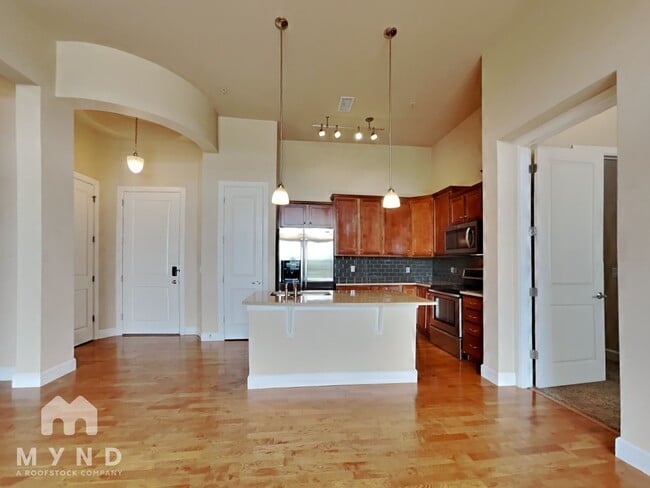 Foto del edificio - 307 Inverness Way S