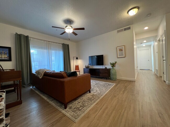 Living room - 344 S 740 W