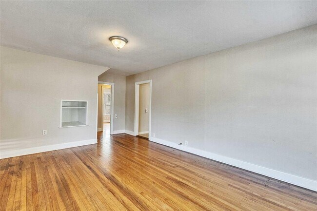 Foto del edificio - 3810 Brookview Rd