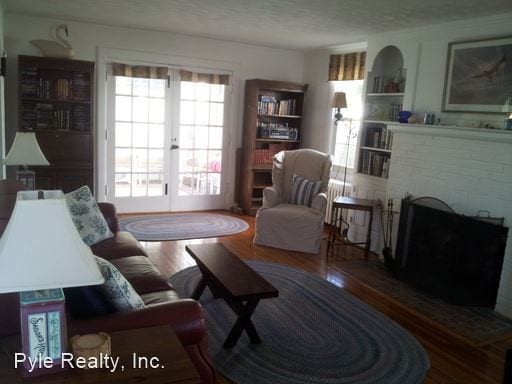 Building Photo - 4 br, 2.5 bath House - 108 45th Street