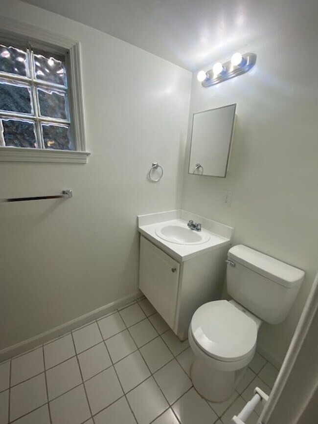 Foto del edificio - 883 Monroe Dr NE