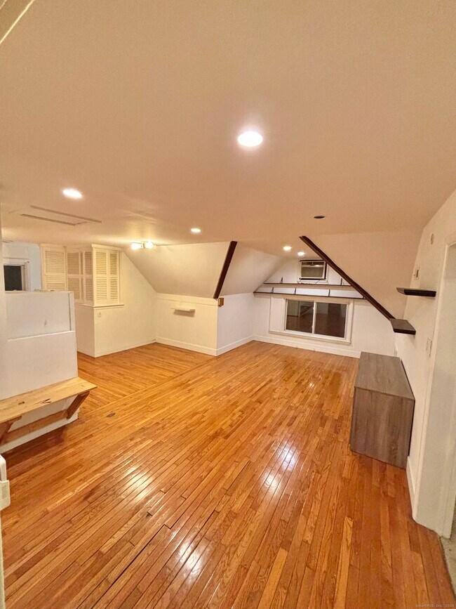 Foto del edificio - 178 Sherman Ave