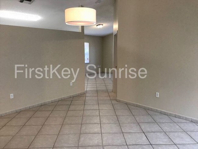 Building Photo - 17691 SW 4th Ct