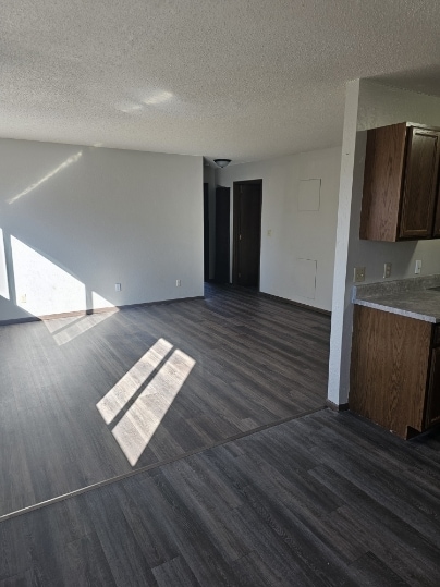 Foto del edificio - 250 Lakeview Rd