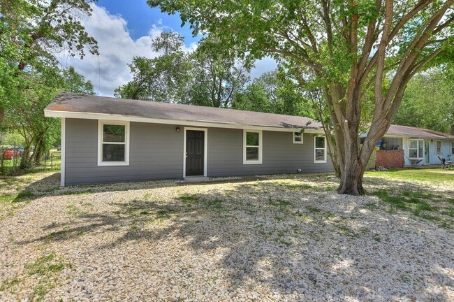 Building Photo - 641 Williams Ave