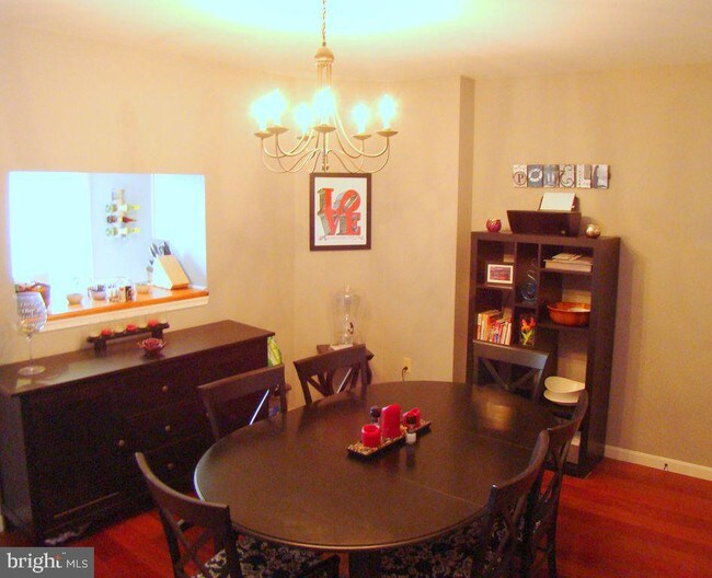 Foto del edificio - 4482 Fleming St