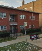 Building Photo - 1542 S Austin Blvd