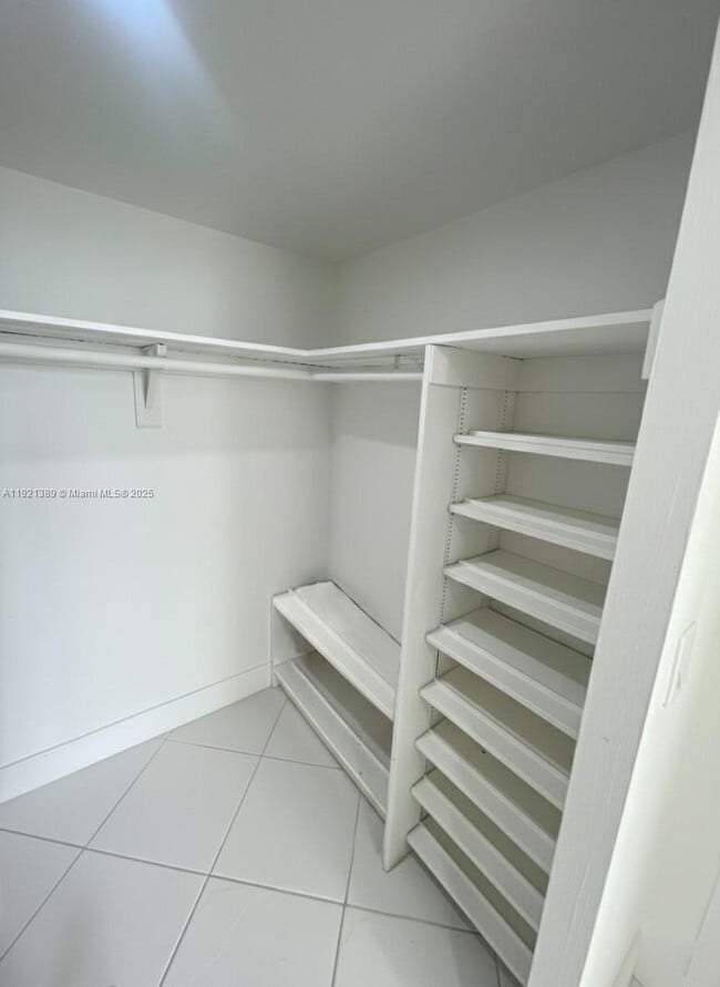 Foto del edificio - 251 174th St