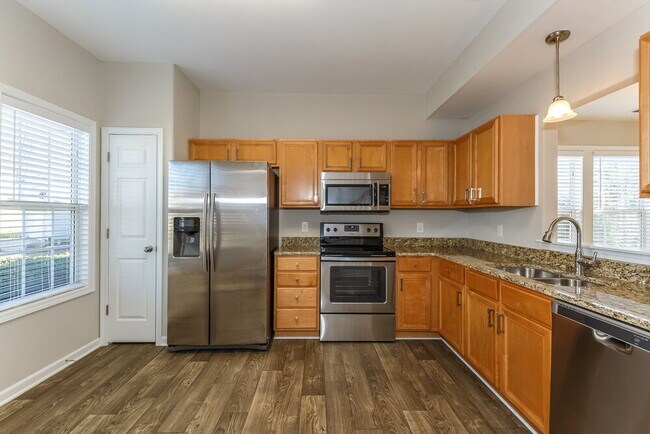 Building Photo - 3012 Sunlight Path Dr
