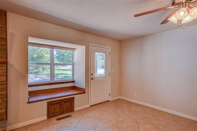 Foto del edificio - 1515 Vine St