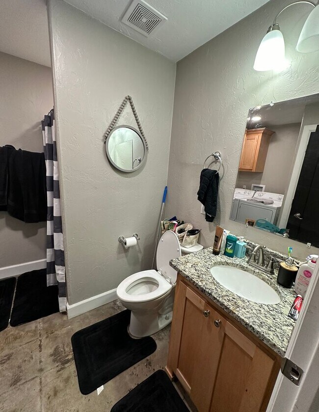 Foto del edificio - Cute and Cozy 1 Bedroom 1 Bath House