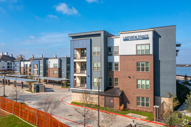 Building Photo - Lakeview Pointe Apartments