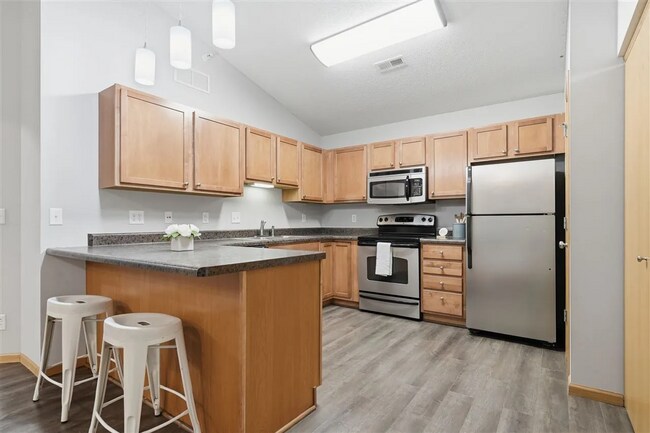 Foto del edificio - New Listing - 2 Bedroom, 2 Bath Condo in North Liberty