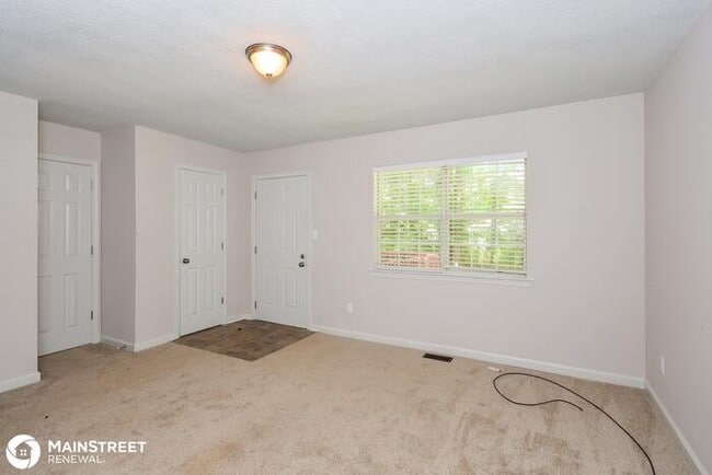 Building Photo - 103 Club Circle, Stockbridge, GA 30281