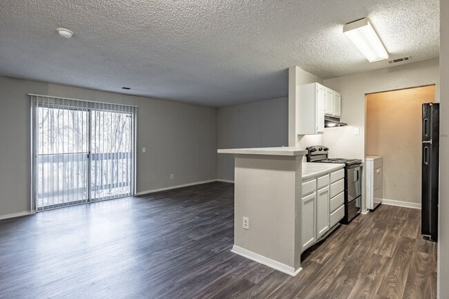 Interior Photo - Crystal Meadows