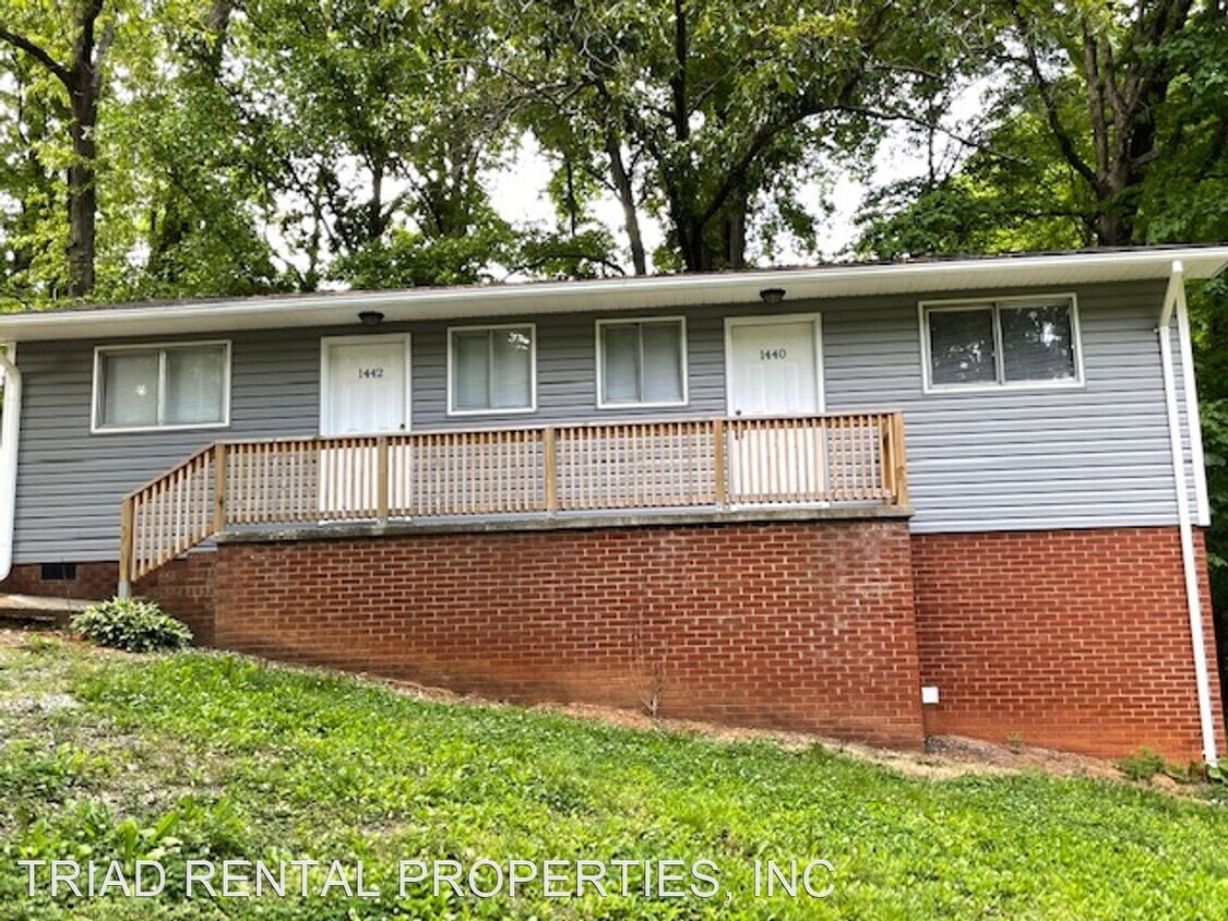 Foto principal - 3 br, 1 bath House - 1440 ROLLING ROAD APT-#4