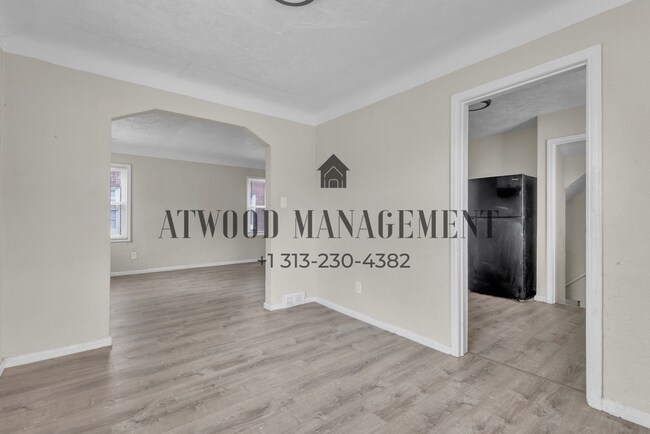 Foto del edificio - This beautifully updated 3-bedroom, 1-bath single-family home is ready for move-in!