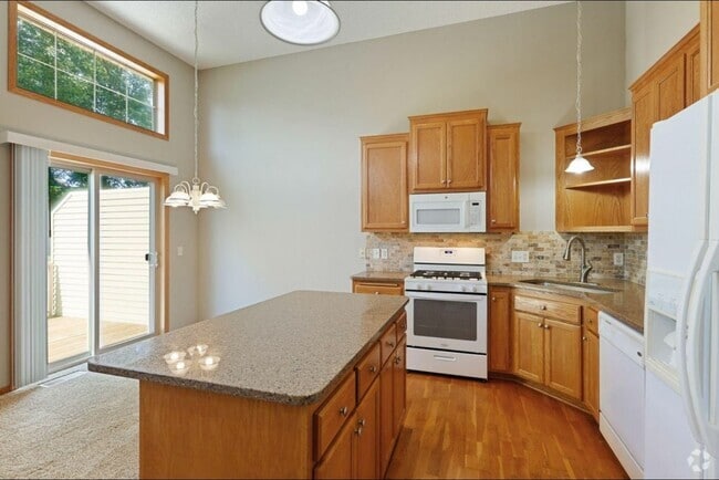 Building Photo - 8437 W 149th St