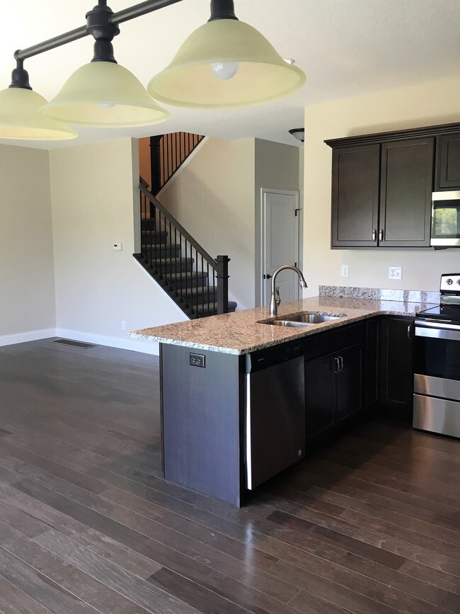 Building Photo - 756 Sedgegrass Dr