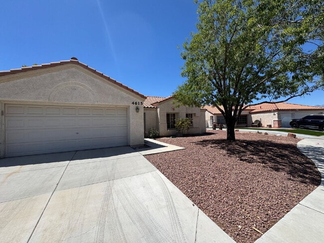 Building Photo - 4615 Split Rock Dr