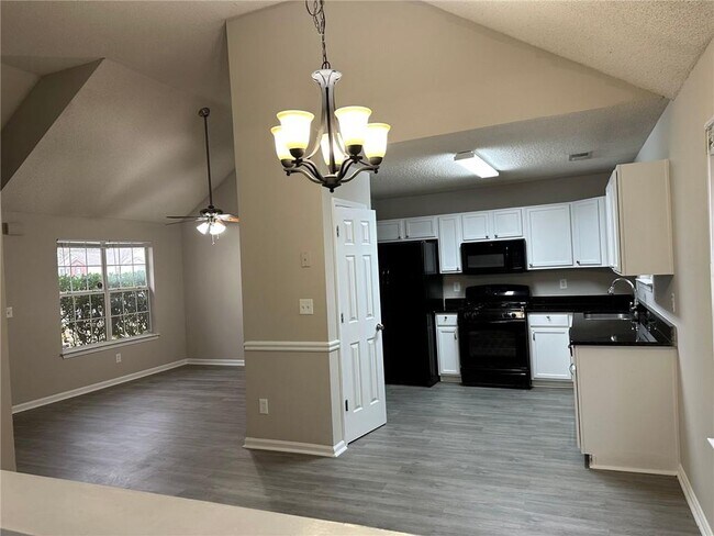 Building Photo - 6558 Pole Creek Dr