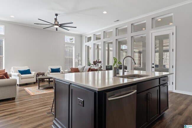 Foto del edificio - 3405 Townes Cir