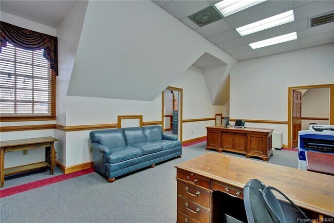 Building Photo - 7319 Martin St