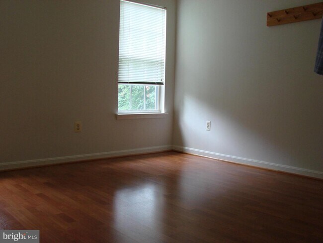Building Photo - 127 Timberbrook Ln