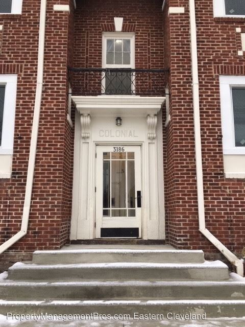 Foto principal - 3186 Euclid Heights Blvd