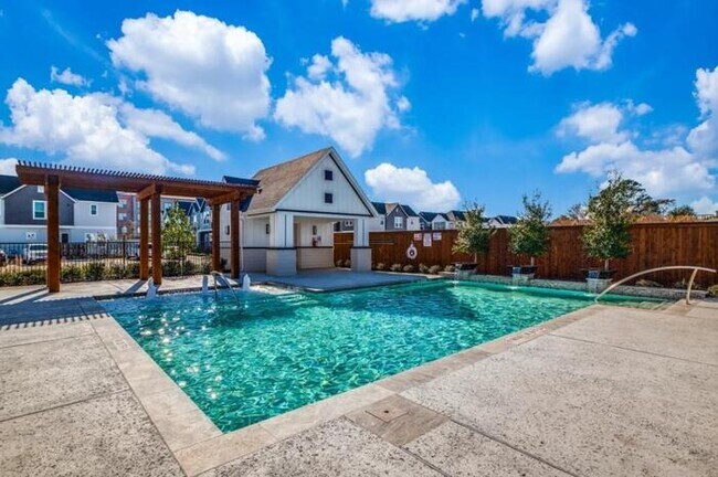 Foto del edificio - 784 Strawberry Pines Ct
